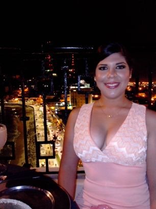 Soy de #Mazatlán  ... Amante del chocolate y muy feliz :)