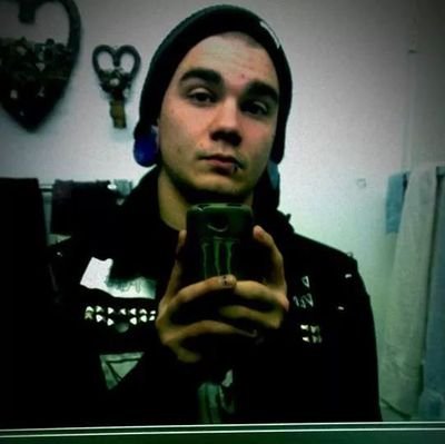 I am Tuttle
Front man of Dreams of demise 
Body mods and tattoos
Skateboarding 
Music is life