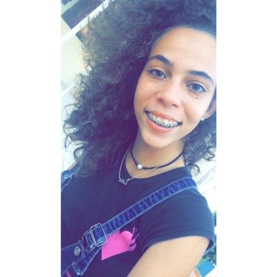 Hello✌ ✖️Fume la vie avant qu'elle te fume✖️ #MAISONNEUVE #T #LaMeilleure #A #MonAmour #TeamCANOM #BestTeam #Weed IG:NAYAH_MAISONNEUVE Kik:Nanou_971