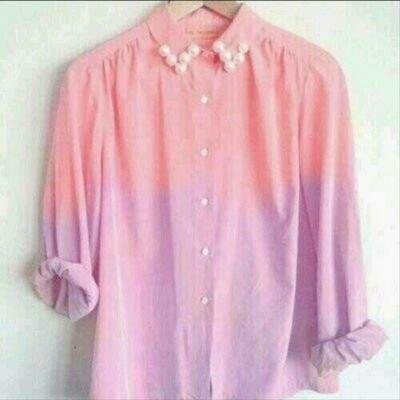 ‏من راقبني مات عشقاً .