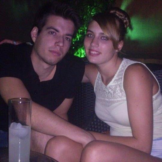Dando guerra desde 1995, si no me conoces no me juzgues. Estudiante de Derecho en la UGR. Enamorada de @jgdb59
