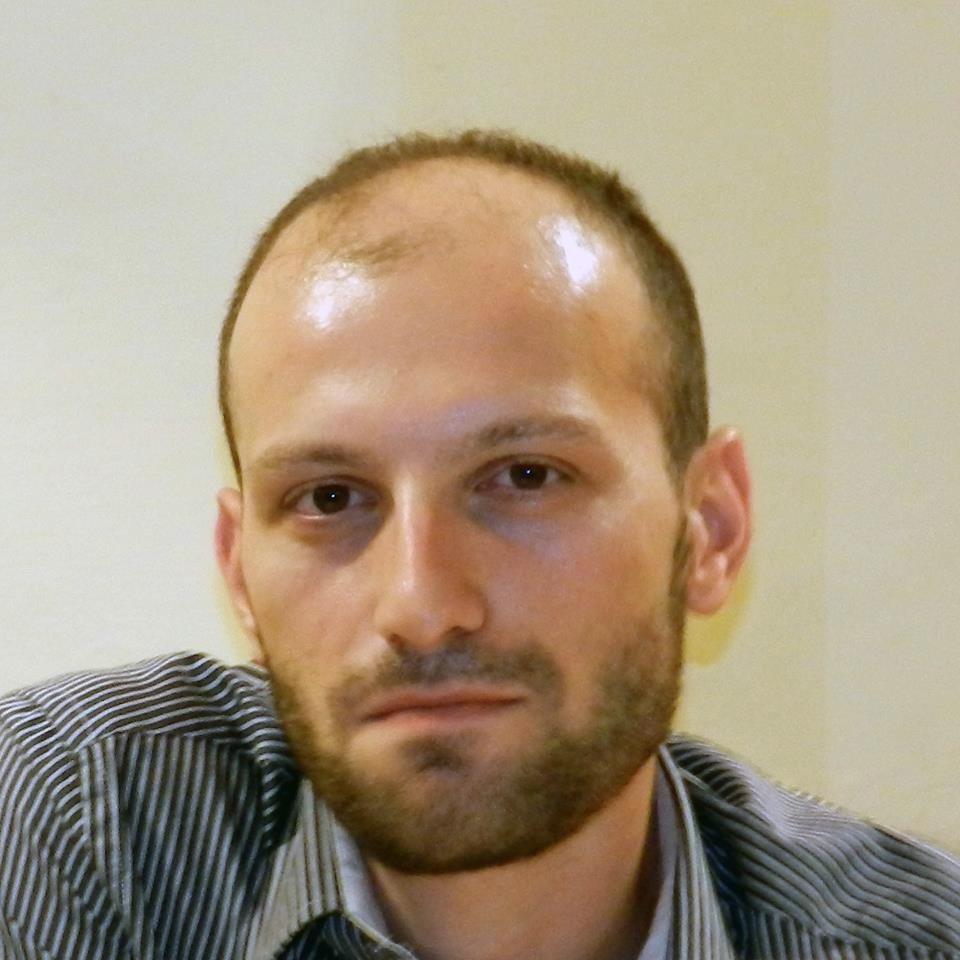 Ingegnere informatico, ciclista (e da un po' anche podista).
