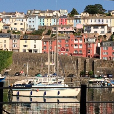 Quirky, friendly hotel overlooking Brixham harbour. AA rosette rated restaurant. Won a few awards for good food. Open to non residents / 01803 855751 press 0