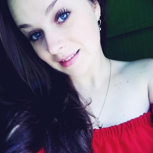 Vem dançar comigo
Aproveita e me sequestra♫♫
— Charlie Brown Jr.
