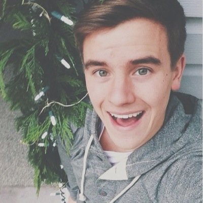 rickiansbooty's profile picture. ~•~o2l is a family. and family is forever.~•~ ricky replied nov 3 2014 8:02pm