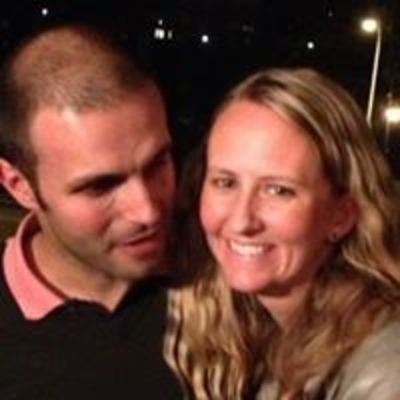 TaraWehitip's profile picture. A white wall is the fool's paper.