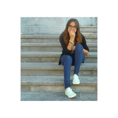 Si, soy yo esa que se cae y se levanta, esa que aprende de sus errores. Gasteiztarra del 99.