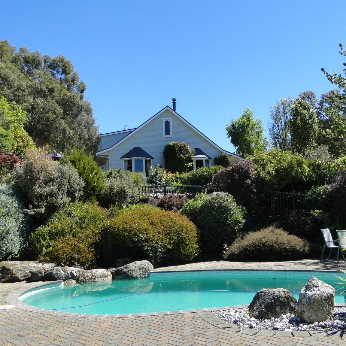 Luxury accommodation in a peaceful setting near Nelson NZ