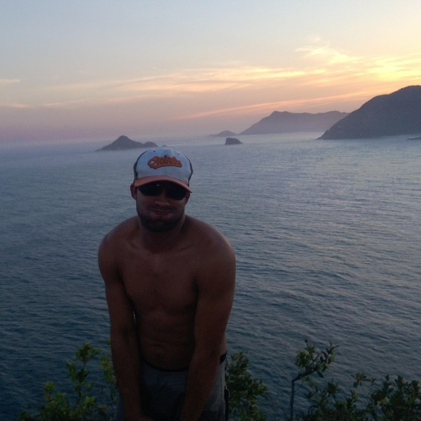 Meu tempero é igual pimenta... não é todo mundo que aguenta mas são poucos saboreiam...