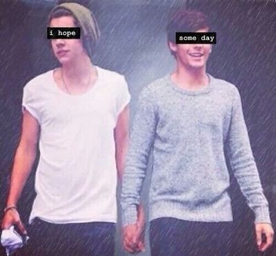 •Romeo and Juliet? No, Harry and Louis•                                                             main acc is @LouisOutLoud 웃