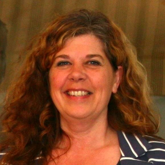 author, retired award-winning journalist, photographer, illustrator, living with Rhupus (RA and Lupus)