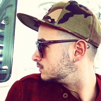 Hola, me llamo Dani Pérez y hablo con la c o la z, depende de la palabra.