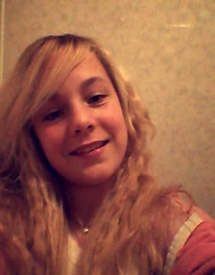 I'm very crazy so you betta watchout x I love animals and I'm a big 1D fan!!! Follow me for a fb x Insta: cia_robertsxx 12|Yr8|Welsh&English