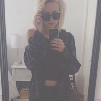 druggedupbea's profile picture. bea is my muse