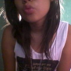 claudiaelias16's profile picture. 