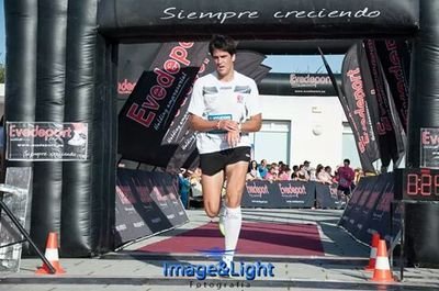 Oropesano, amante del running y de casi todos los deportes, de la peña Aqui no hay quien beba y socio del Cde Oropesa corre