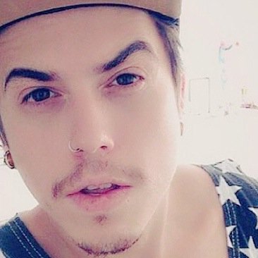 SINCE : 04/11/14 !Perfil Oficial do DH seguiu : 06/11/14 !Meu orgulho , exemplo de pessoa e personalidade = Diego Cunha Silveira ! #BaDHelô