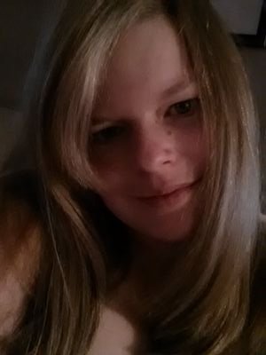 amybuss79's profile picture. I love my cat and my movies