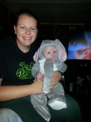 HawnLea's profile picture. married to Justin Hawn and mommy to LeahBeth.