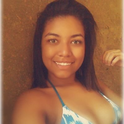 // Menina Molecaa...