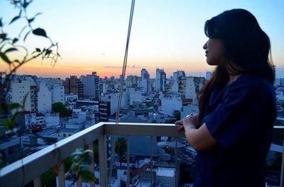 loca,utópica,hormiguita viajera