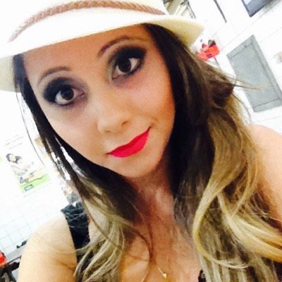 na vida há dois caminhos mas só um que vai na direção certa