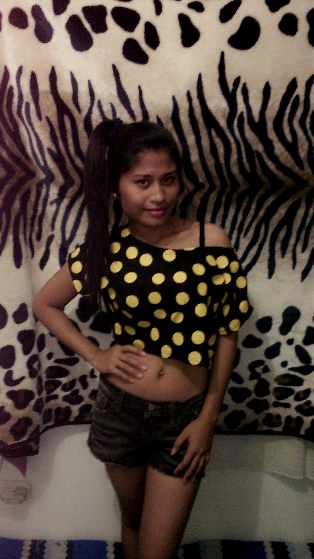 roselyn_dela's profile picture. GOD IS MY EVERYTHING3         http://t.co/oyUyt3slVr.rose.ganatalo //Instagram:@rosegantalao