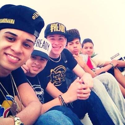 awww I LOVE LA PANDILLA DE KANKI MANIA!!! LOS AMOO!!