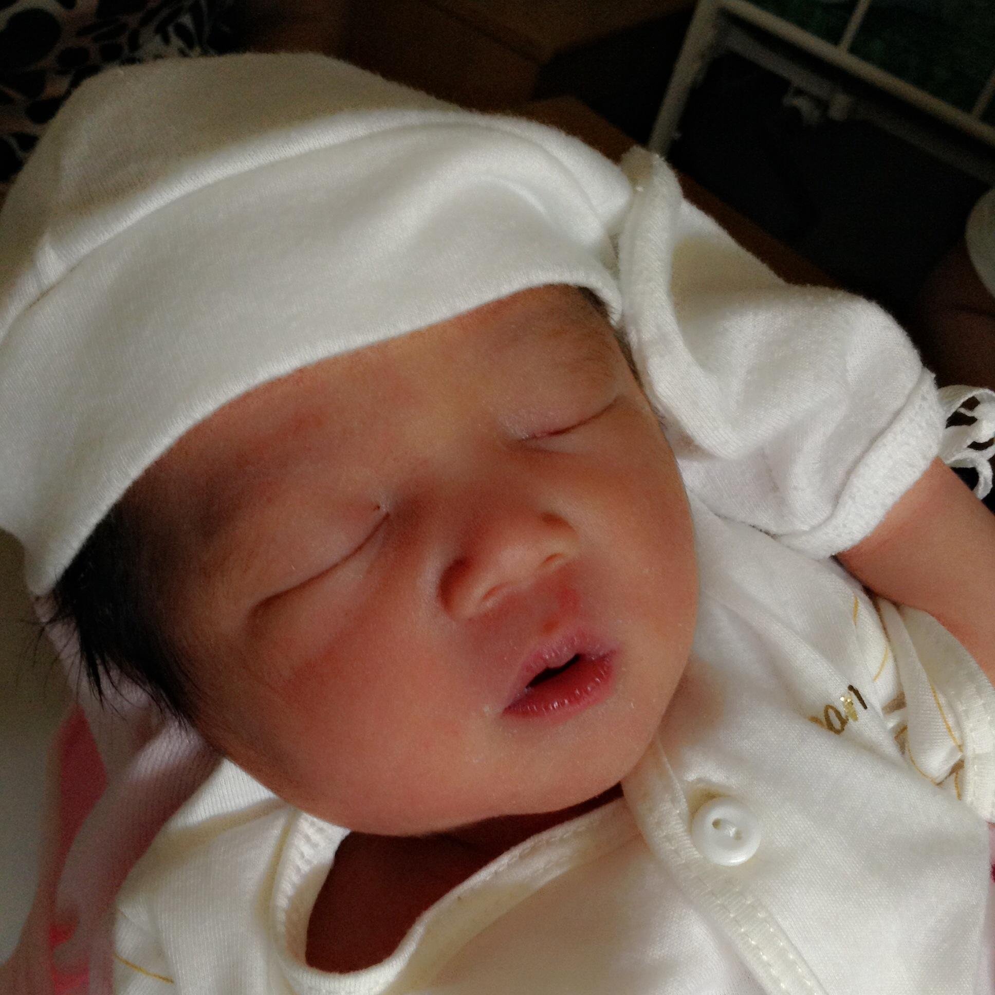 alicepattinson0's profile picture. Hi everyone :)