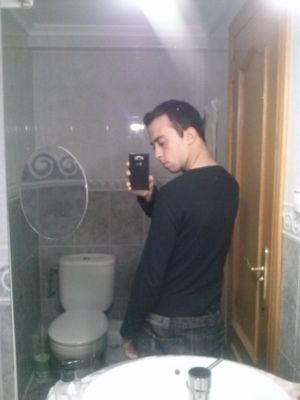 La vida es un tablero de ajedrez si tu eres el rey yo prefiero ser peon, con los años se termina la partida y dormimos los dos en el mismo cajon