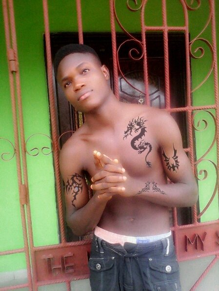 Am not a star. Am a many name. Fine boy,smart boy,you know what it is. Look at you,look at us,all my niggas lets riches fall. Dont judge me.