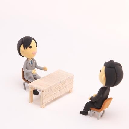 東証一部上場企業「人事部」に勤めて20年になります(^^)
毎年沢山の採用に携わっています。私が感じた不採用にされる方の共通点をまとめました。受かる方には受かる共通点があります。