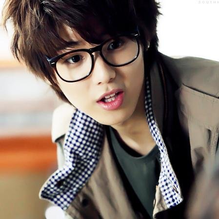 (V) @SK__ROLEPLAYER! Drummer CNBLUE ! 91L!