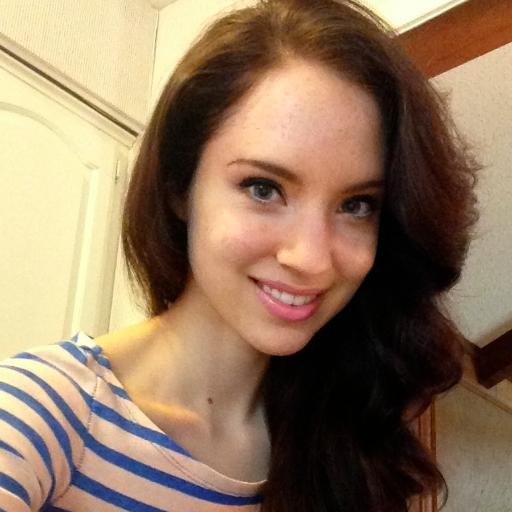 ClaireAHoover's profile picture. Vegan/Plant-Based Blogger. Green Smoothie Connoisseur. Find 100% vegan, gluten-free & refined sugar-free recipes + healthy living tips on my blog.