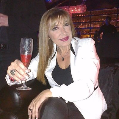 rosalia33's profile picture. terapeuta en constelaciones familiares y renacimiento coach en liderazgo