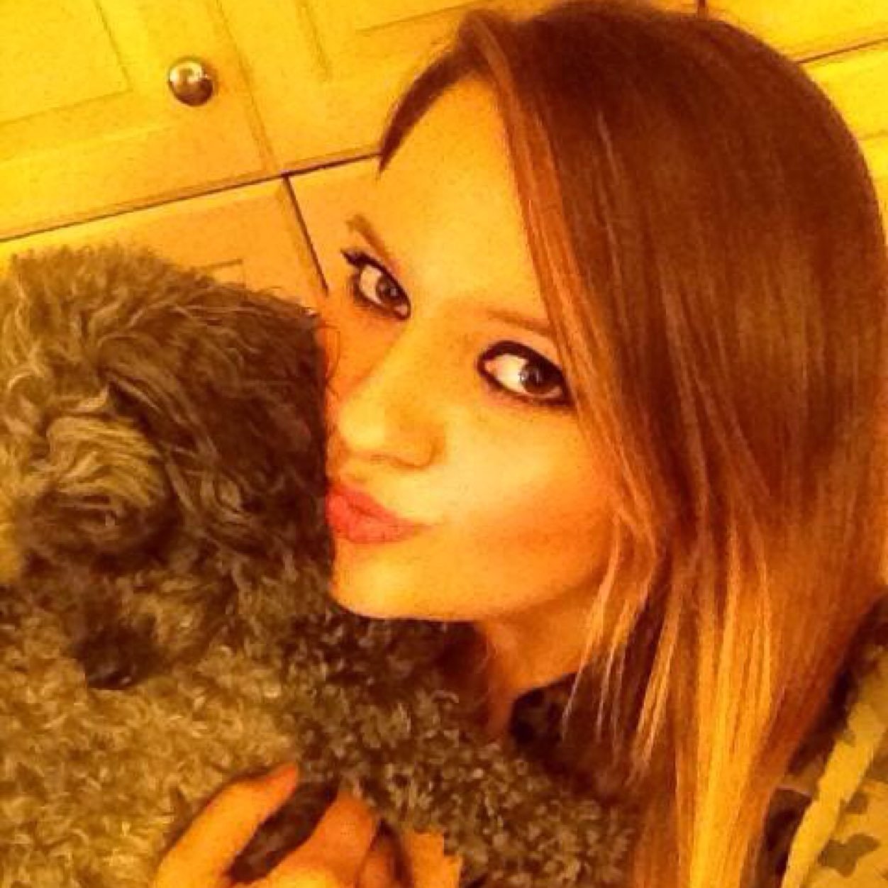 MalloryLana's profile picture. Stand up for what you believe in, even if it means standing alone.