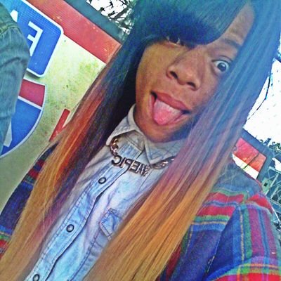 Pretty P  
Sagittarius _ 
- F0®ËIGn PĪĒCe 
-Too pretty to be bothered , so sidity they call me God Father .
