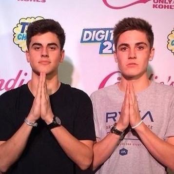 FOLLOW my main account @hazyjohnson your getting a free follow so why not ❤️