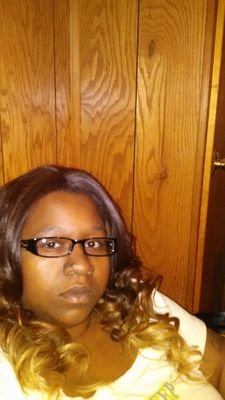 I'm 32yrs old with 8kids nd married. Lovin my life rite now my husband nd kids means the world to me