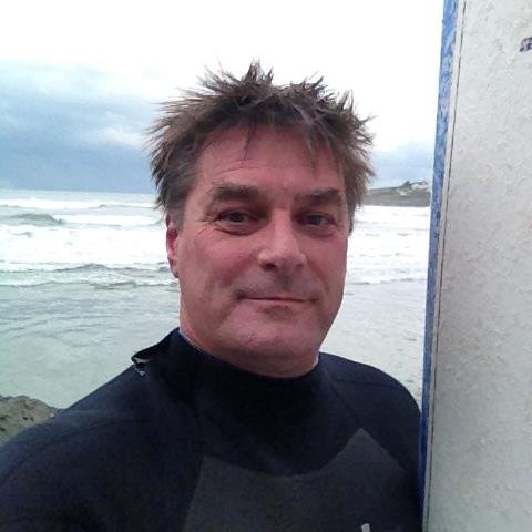 Husband & Dad. Surf, football, beer, travel, The Cure, Ramones, California, Japan.