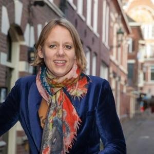 Directeur stichting WeZijn Transvaal, welzijn en voorschool, PvdA, bestuur Woonservicewijken, RvT Rubenshoek