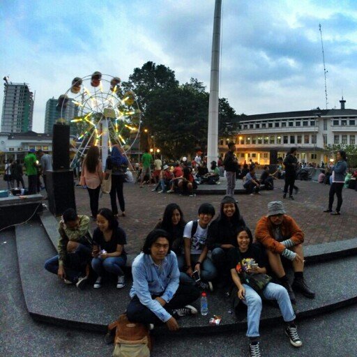 gausah fallaw!!! gabakal di folbek.
Twitter ini menjaga kelestarian lucu-lucuan Sunda ku, bukan mau liat tweet xampah mu!
Love You sheng..