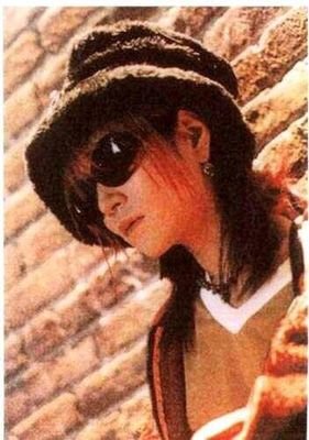 hideをこよなく愛する。XJAPANも大好きです