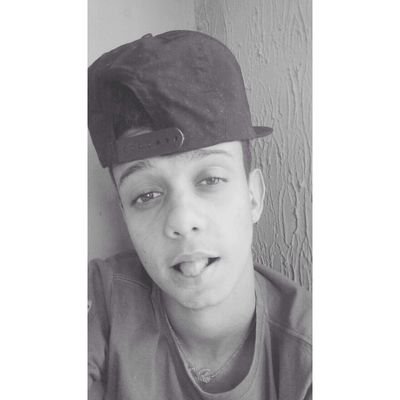 Apenas eu! Simplismente eu! Não gosto,foda-se. flw