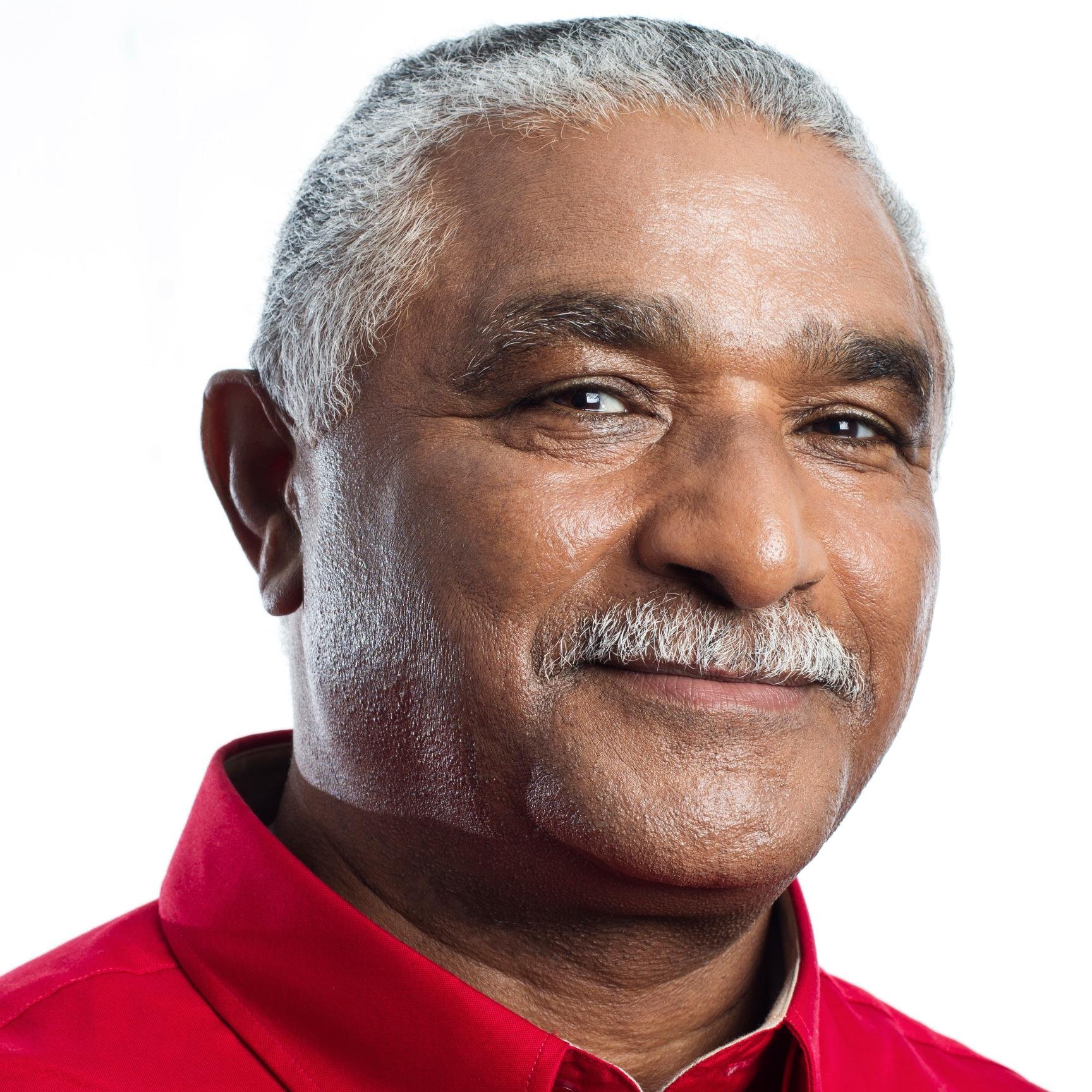 Manoel Santos é o primeiro deputado estadual agricultor eleito com o apoio dos trabalhadores rurais de Pernambuco.