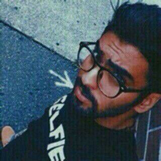 ‏جوري عمري 17 من جده اتابع اللي يتابعني