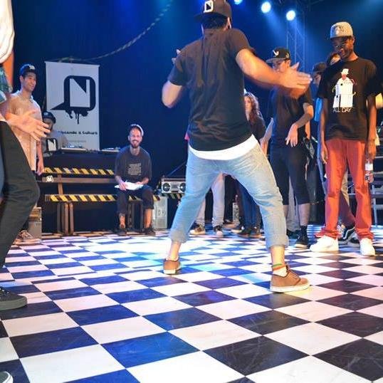Bailarino do Grupo Soul Feeling de danças urbanas!