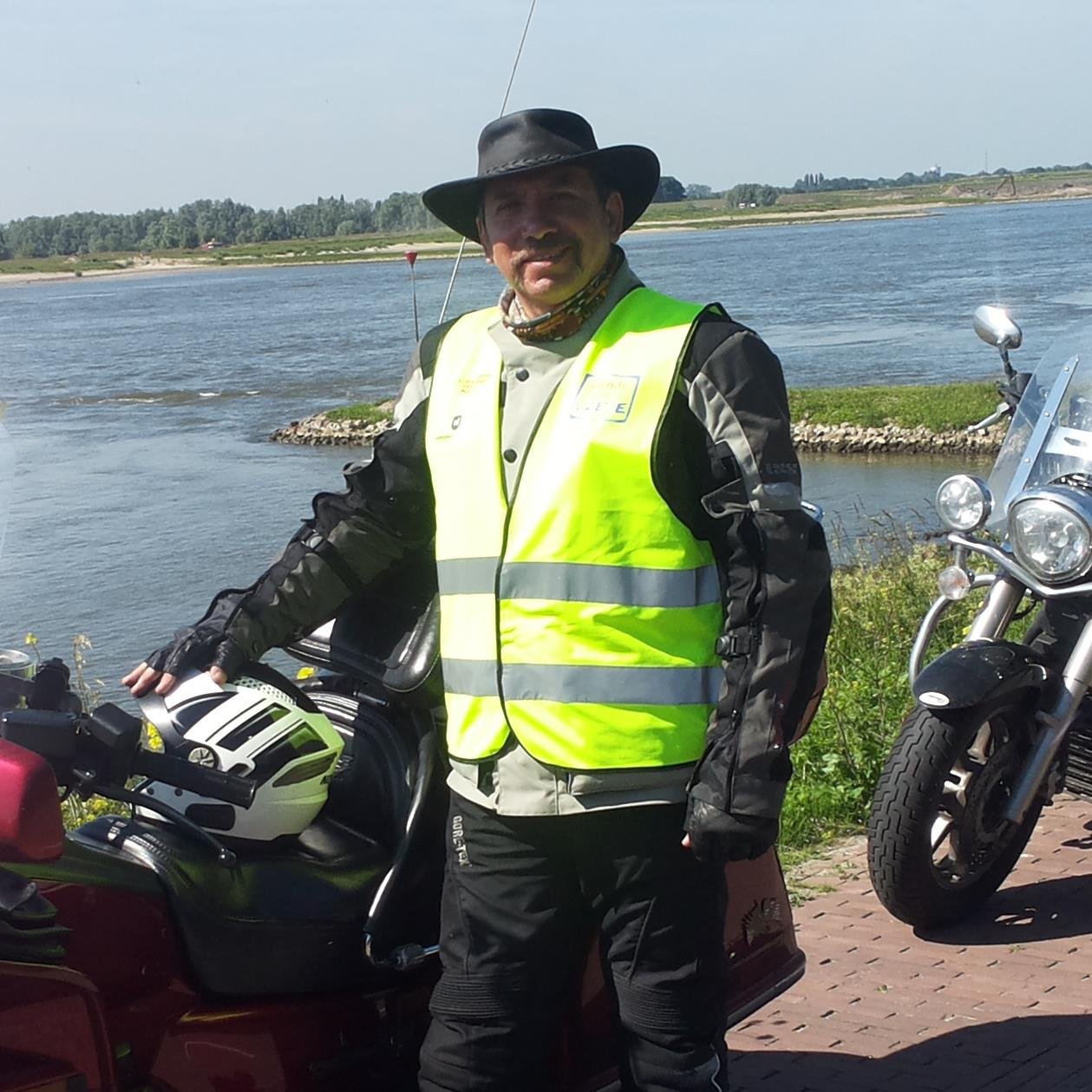 AAmotortour's profile picture. Alpen Adria Motortour organiseert begeleidingen door Noord-Italië, Noord Slovenië en Karinthië. Maar verzorgt ook de begeleiding voor uw arrangementen.