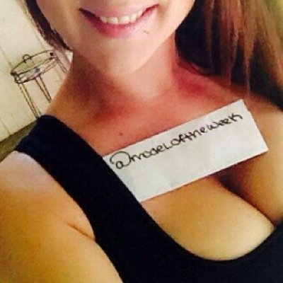 model_oftheweek's profile picture. الي يبي يسكسك معاي يدش خاص ويوافق على الشروط