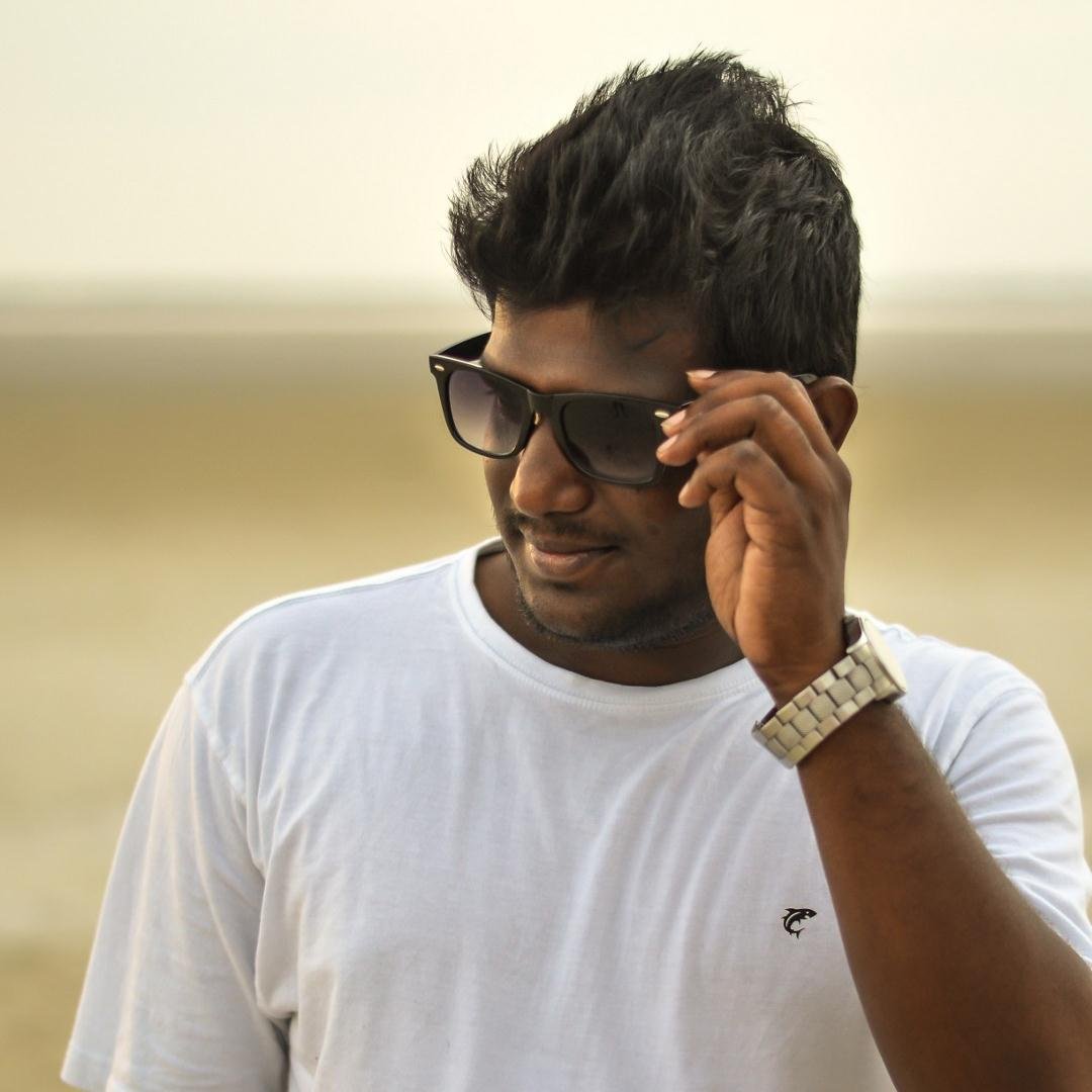 ❤️Favourites❤️ 🥰Place - Pondicherry (Hometown) 😍Number - 10 (BirthDate) 😘Person - Jingu (LoveofMyLife) 💕Hobby - Photography